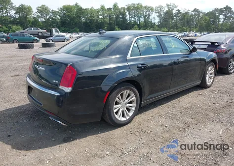 2017 Chrysler 300 Limited z USA, uszkodzony, nr VIN 2C3CCAAG8HH529830